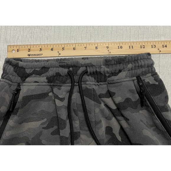 Brooklyn Cloth Camo Sweat Shorts Mens Size Small Zipper Pockets Drawstring - Picture 4 of 8